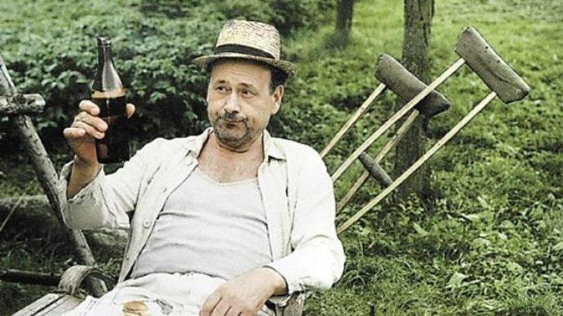 Ve věku 93 let zemřel divadelní a filmový herec František Řehák
